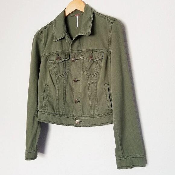 Free People Olive Army Green Distressed Crop Denim Jacket Size 4 100% Cotton - Picture 3 of 15